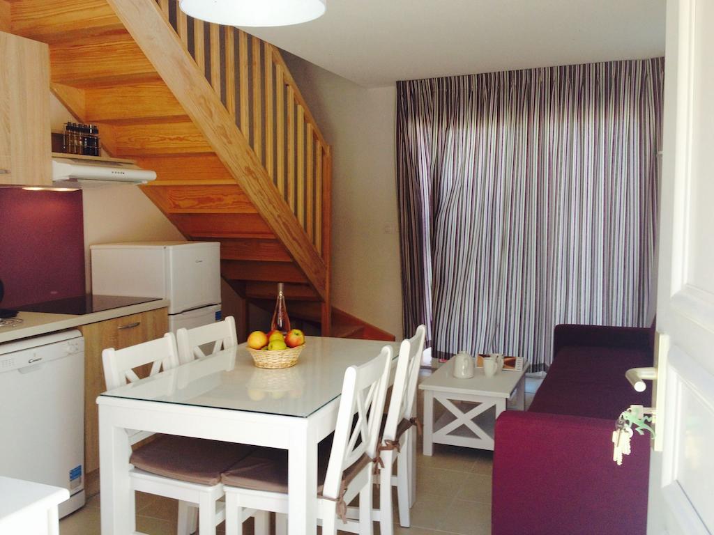 Residence Odalys Le Mas Des Alpilles Paradou Exterior photo